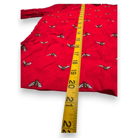 Forever 21 Red Bee Print Peter Pan Collar Blouse Size Medium - Picture 6 of 9